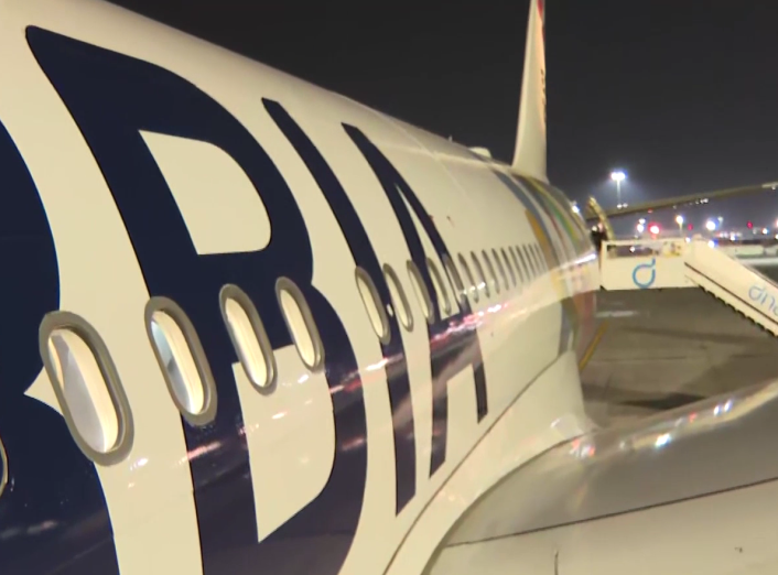 Još jedan avion Er Srbije iz Dubaija sleteo u Beograd