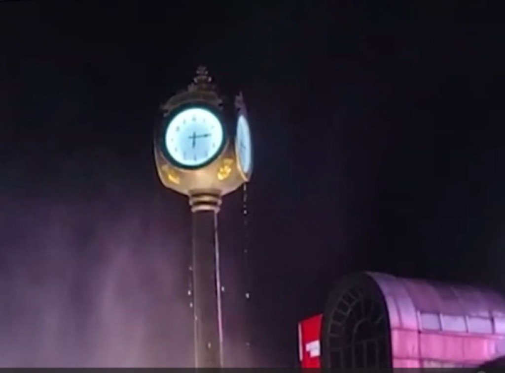 Marko Stojčić: Sat na Trgu republike sada pravilno funkcioniše, postavljeni novi mehanizmi