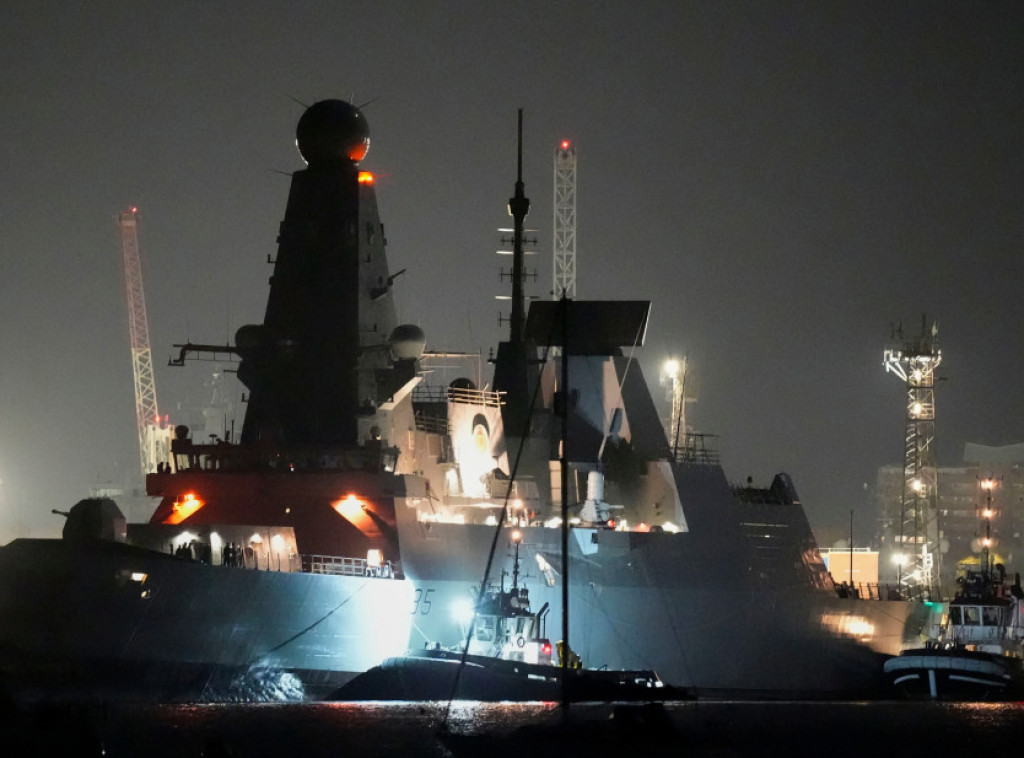 Britanski razarač HMS Dragon isplovio iz luke Portsmut za istočni Mediteran