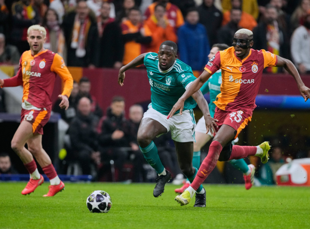 Fudbaleri Galatasaraja savladali Liverpul u prvom meču osmine finala Lige šampiona