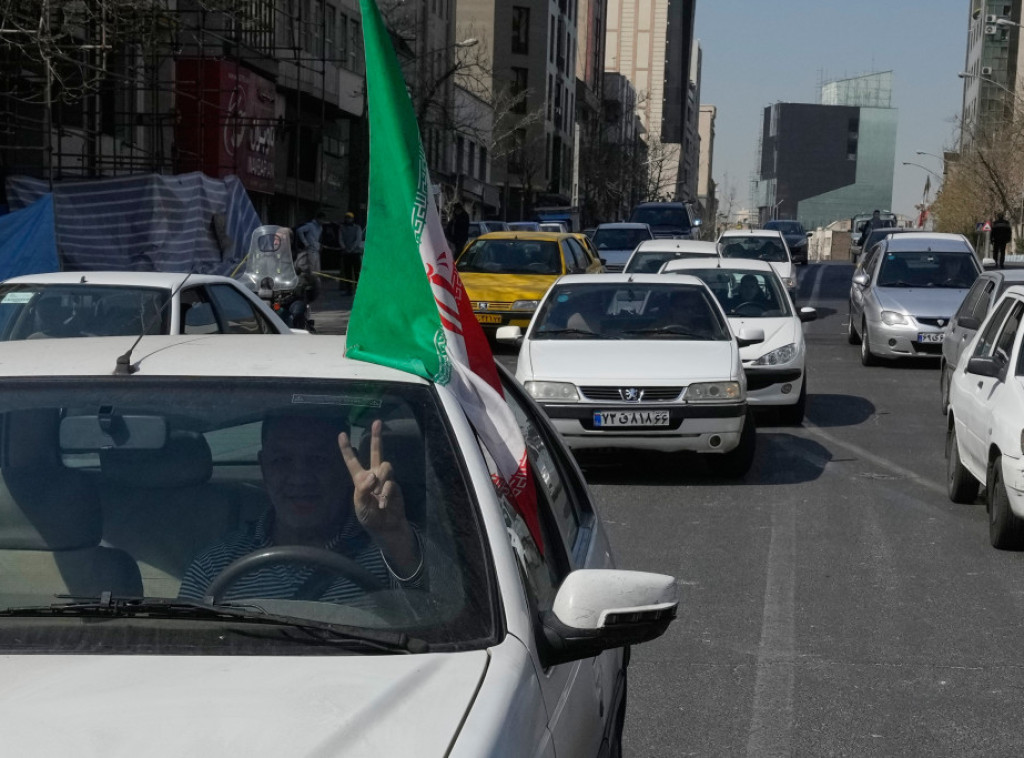 Šef policije Irana: Svako ko izađe na ulice da protestuje biće smatran neprijateljem; Pahlavi pozvao Irance da se sklone