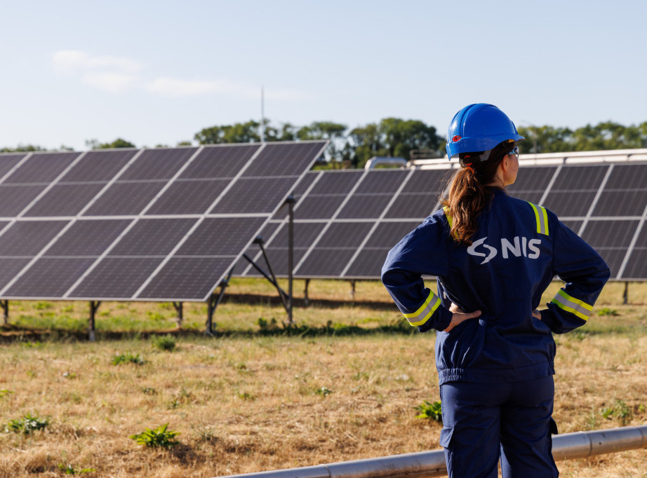 Puštena u rad najveća fotonaponska elektrana NIS-a, godišnja proizvodnja oko 8,7 gigavat-časa