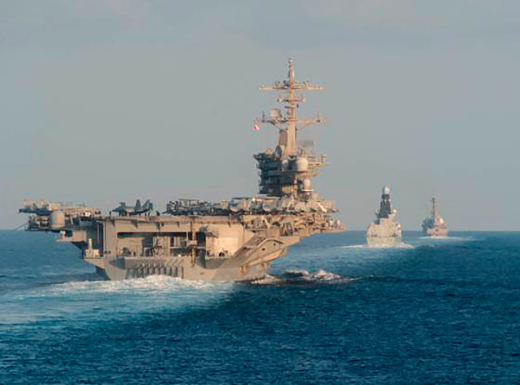 SAD otvorile vatru na iranski brod koji se približavao nosaču aviona "Abraham Linkoln