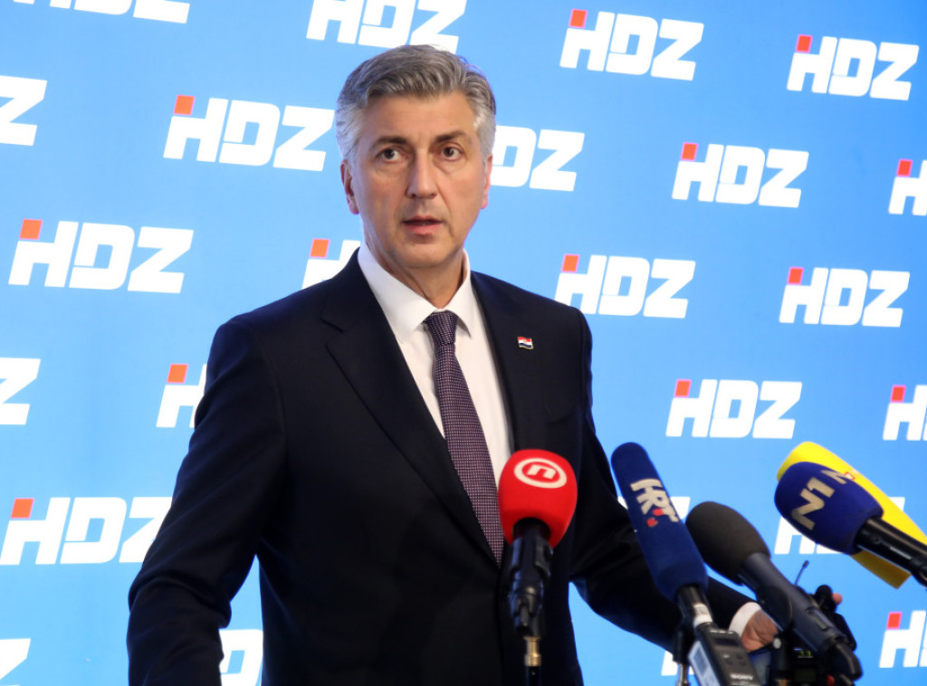 Plenković: Upozorićemo NATO na novo naoružanje Srbije