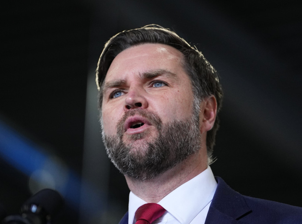 Politiko: Američki potpredsednik bio skeptičan povodom američkih napada na Iran