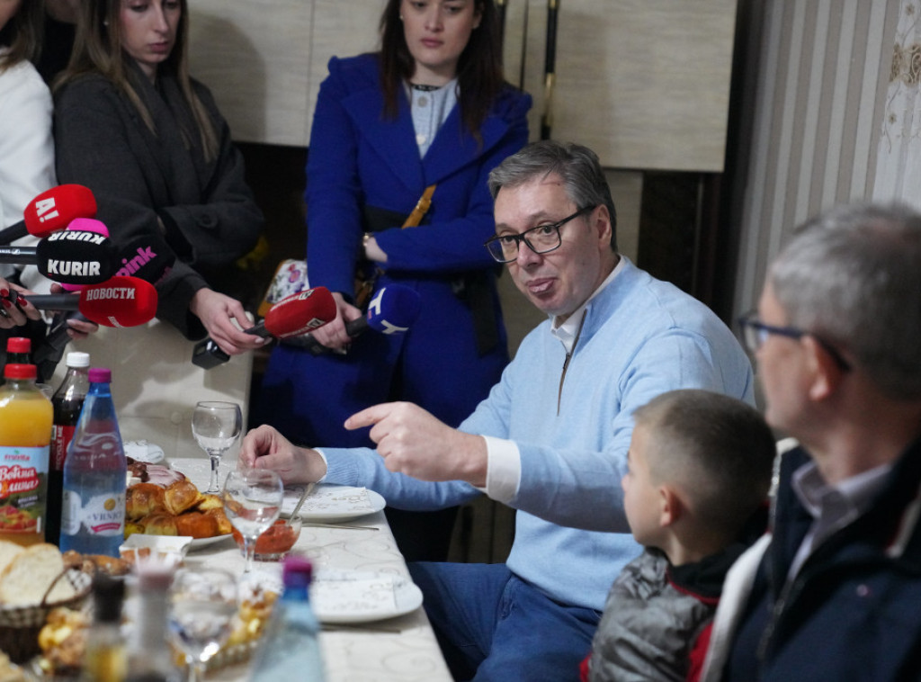 Vučić: Važno je da sačuvamo porodicu, ponovo razgovaramo i ujedinimo se