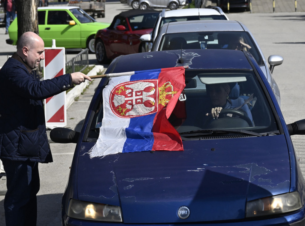 Kozarev otvorio tradicionalni Pres reli na Beogradskom sajmu