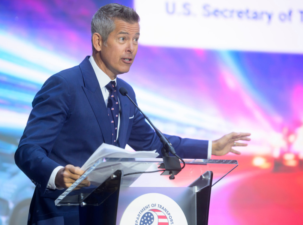 Šon Dafi: SAD pripremaju plan osiguranja uz podršku vlade za brodove kroz Ormuski moreuz