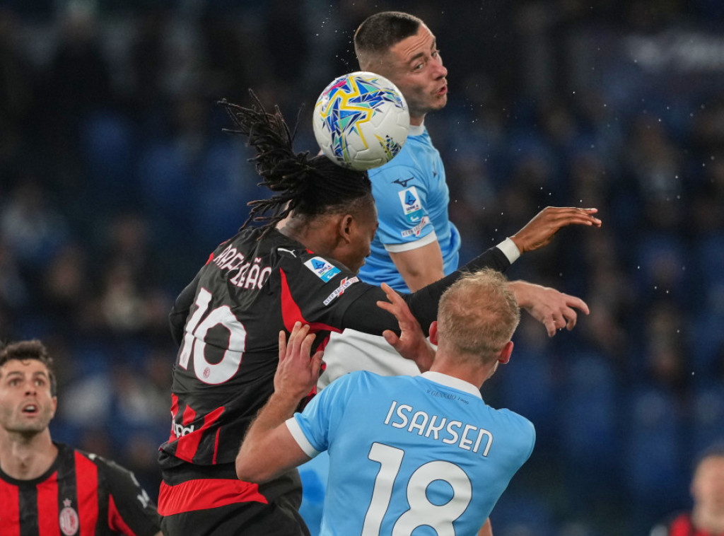 Fudbaleri Lacija nadigrali Milan u Seriji A