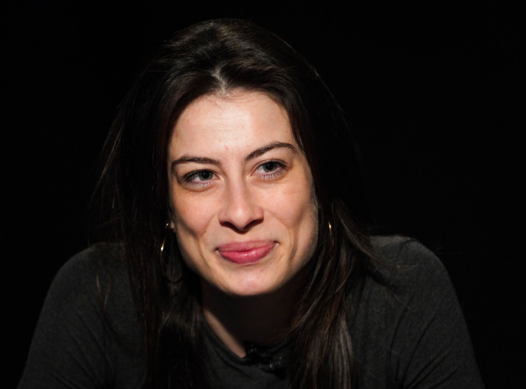 Iva Milanović: Ljudi reaguju emotivno na predstavu "Bez buke od dva do šest"