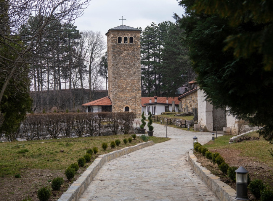 NVO o tvrdnjama Albanaca o Pećkoj patrijaršiji: Pokušaj promene identiteta nasleđa SPC