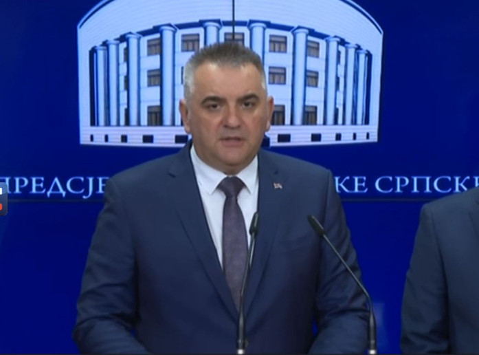 Minić: Helikopter MUP-a Srpske danas gasi požar u Nevesinju
