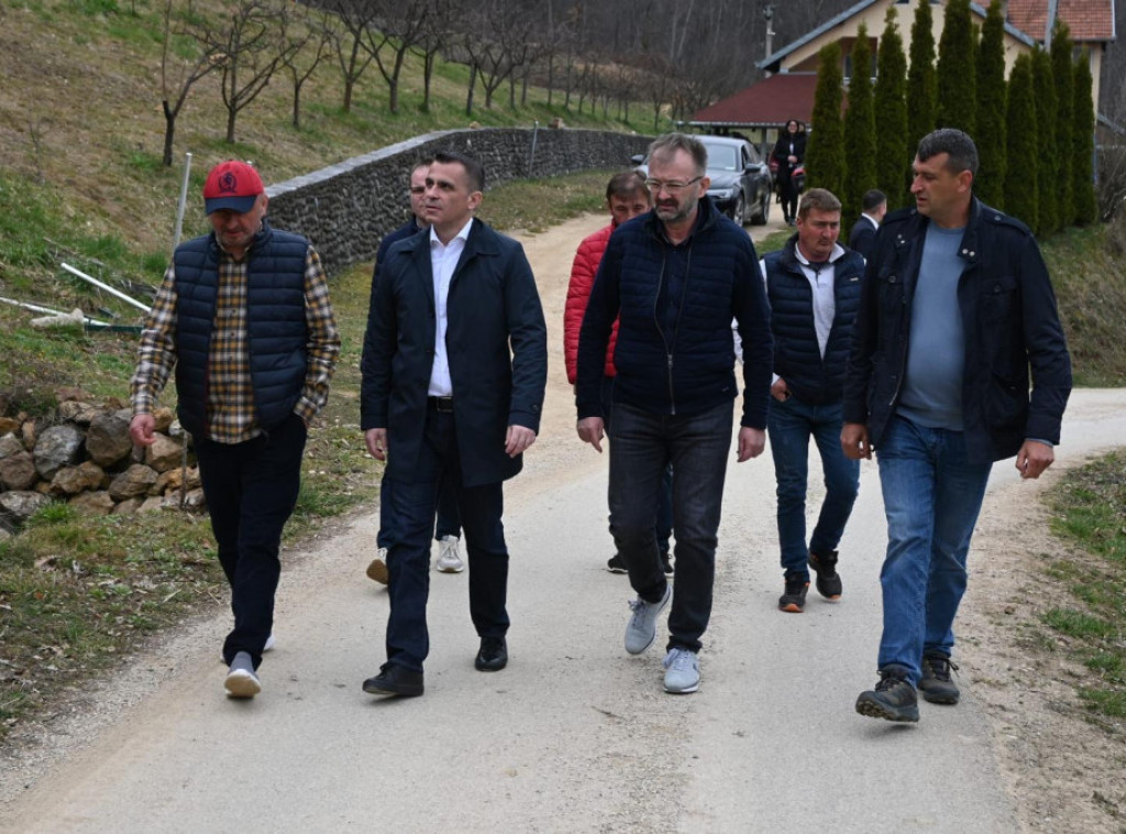 Đorđe Milićević posetio dve porodice koje su se vratile u Srbiju iz Rusije i Norveške