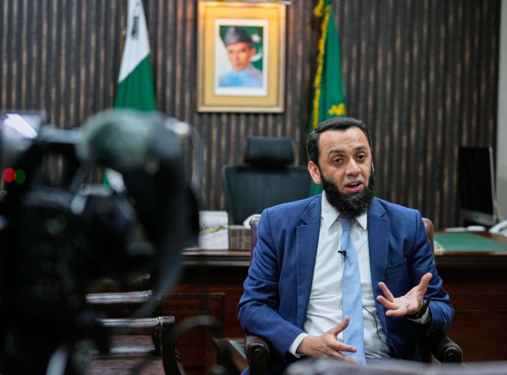 Pakistan privremeno obustavlja vojne operacije protiv Avganistana