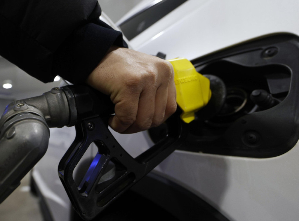 Slovenija: Na bezninskim stanicama MOL i Šel uvedeno ograničenje za kupovinu goriva