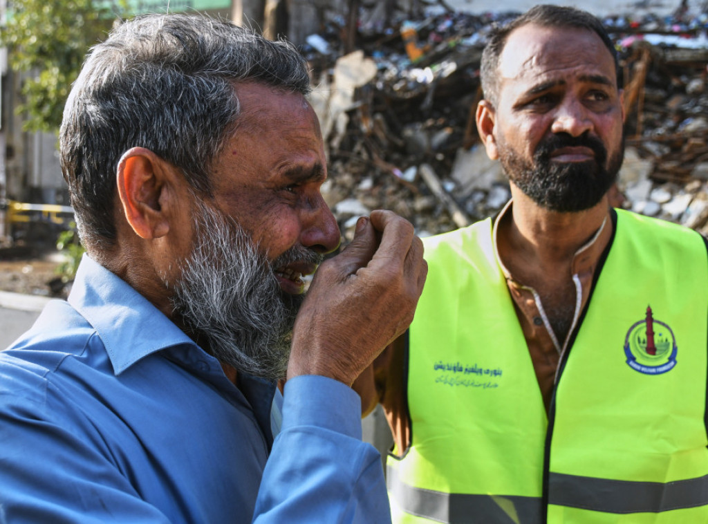 Najmanje 21 osoba poginula u oluji u Pakistanu, urušili se zidovi i krovovi