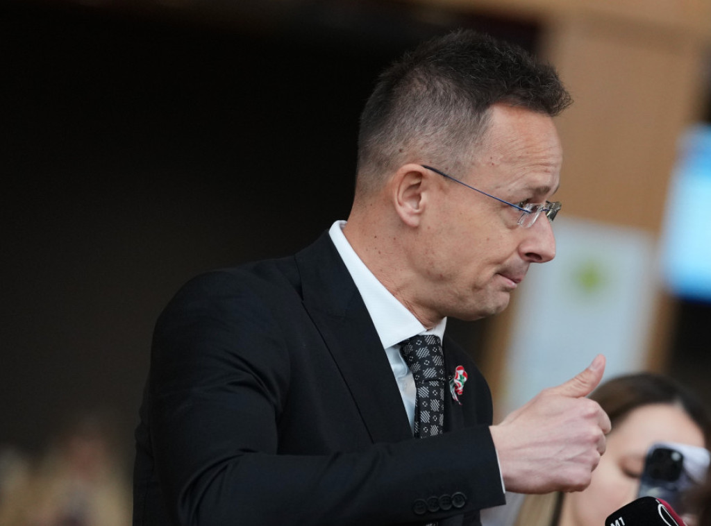 Sijarto: Nemci ne prihvataju ništa sem "javol", ali Mađarska neće popustiti