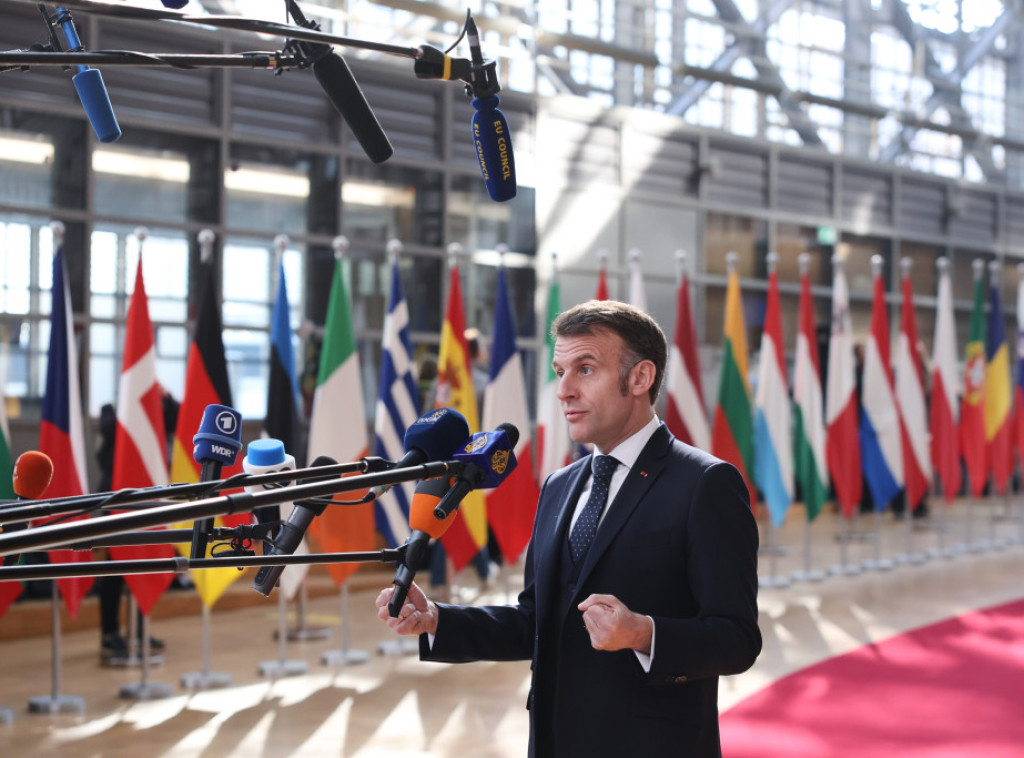 Makron traži od EU demokratski štit protiv stranih uplitanja u izbore