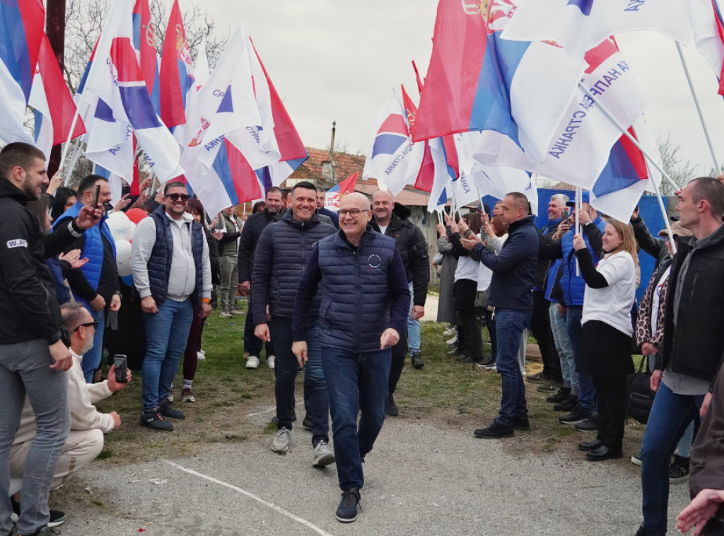 Vučević u selu Kusadak: 29. marta sačuvajmo Smederevsku Palanku, sačuvajmo Srbiju