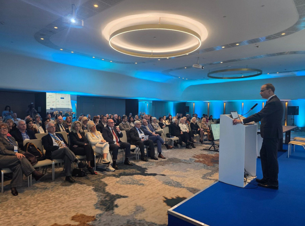 Premijer Macut na otvaranju 11. Kongresa endokrinologa u Beogradu