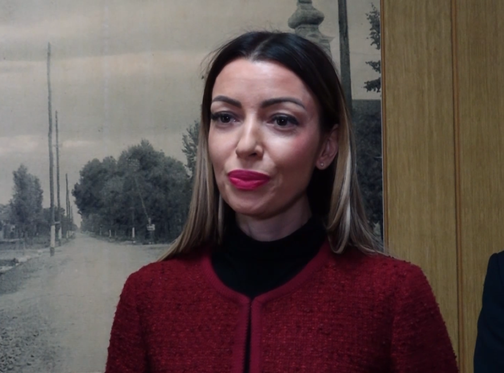 Mesarović potpisala ugovor  o rekonstrukciji pešačko-biciklističke staze u Crvenki