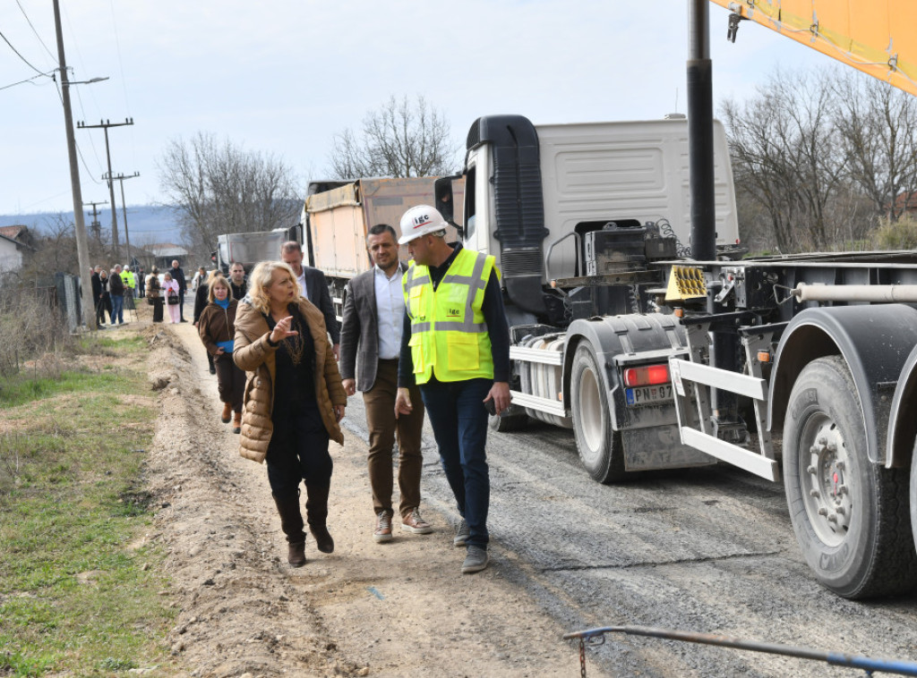 Aleksandra Sofronijević u Kladovu: Srbija se gradi delima