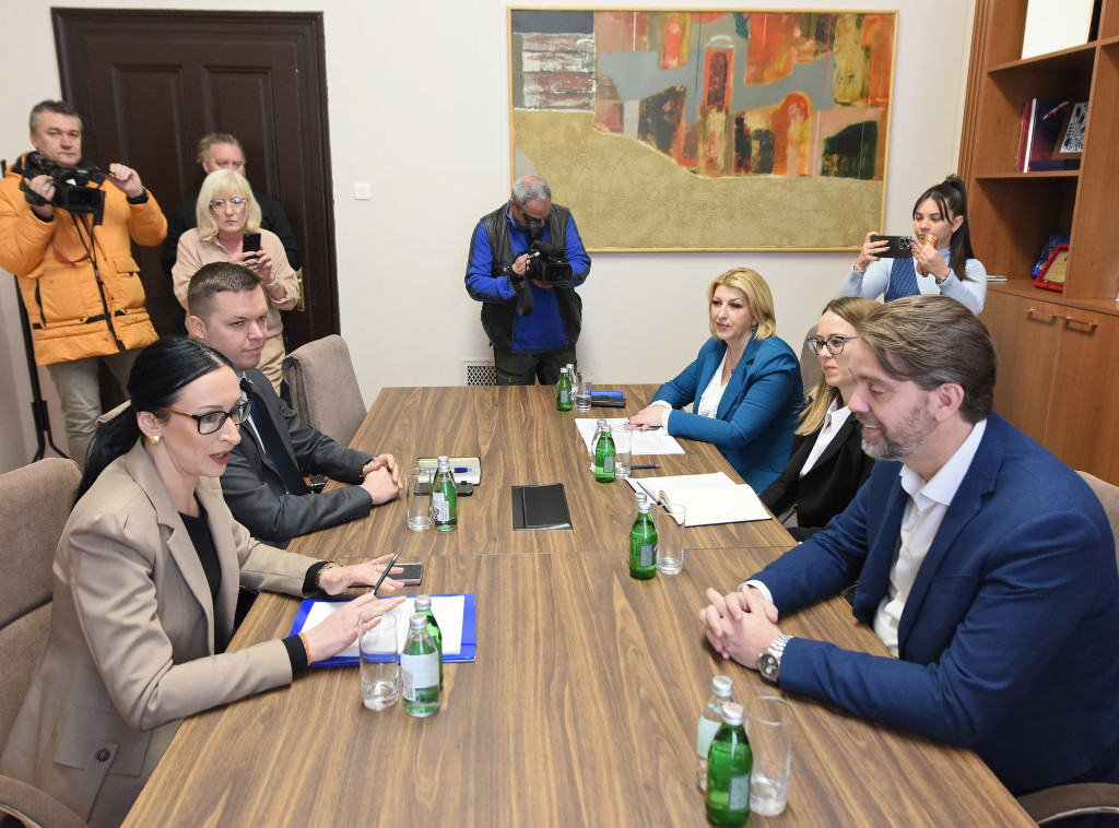 Ministarka Žarić Kovačević u Kragujevcu: Finansiranje ministarstva nije ugroženo