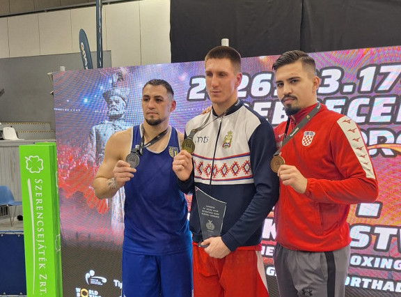 Srpski bokser Rastko Simić osvojio zlatnu medalju na Bočkai kupu u Mađarskoj