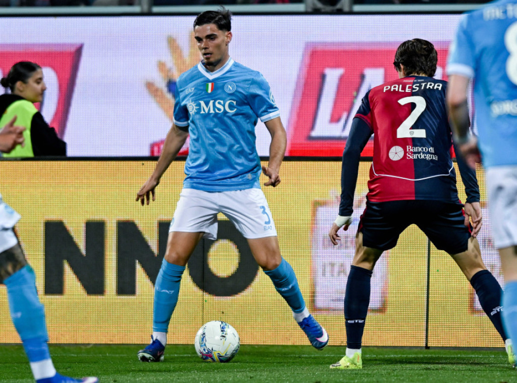 Fudbaleri Napolija savladali Kaljari u 30. kolu Serije A