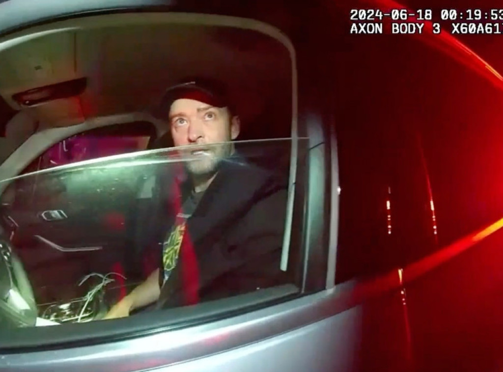 Objavljen snimak hapšenja Džastina Timberlejka zbog vožnje u alkoholisanom stanju