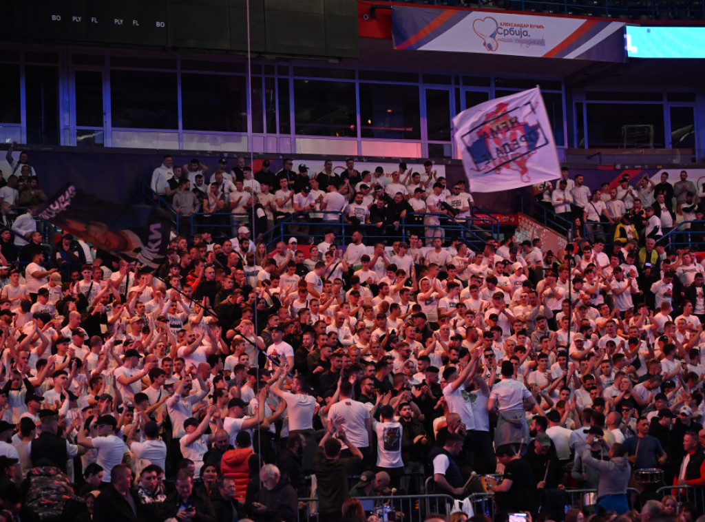 Počeo veliki skup Srpske napredne stranke u Beogradskoj areni