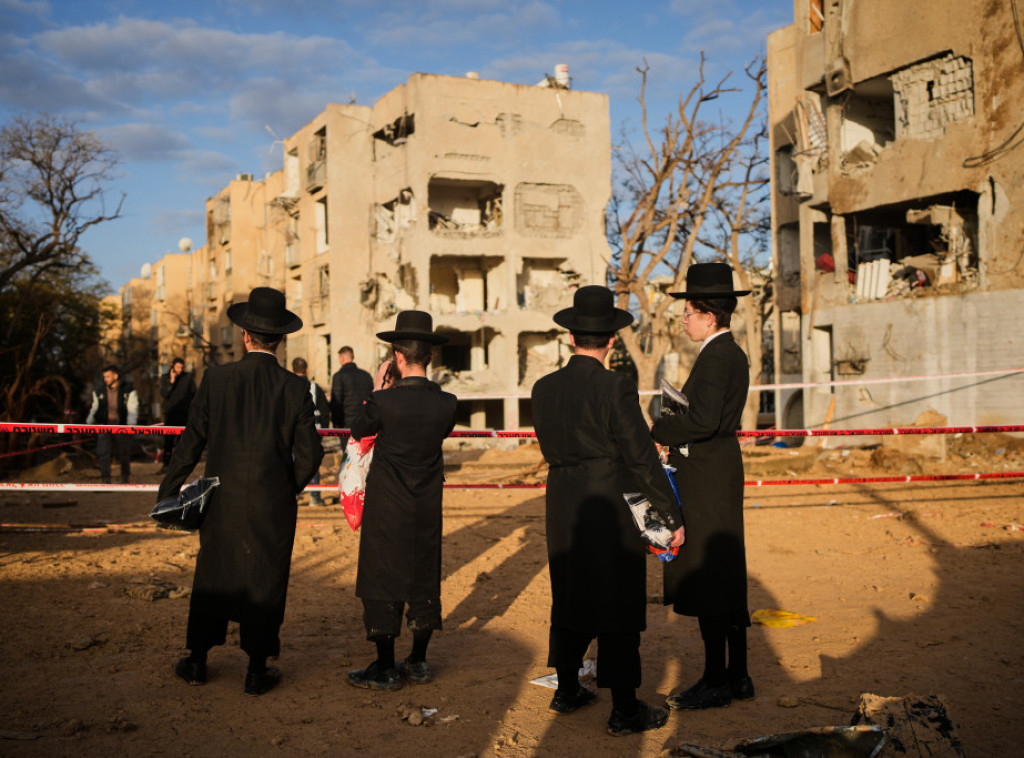 Broj povređenih u napadu na grad Arad na jugu Izraela porastao na 75
