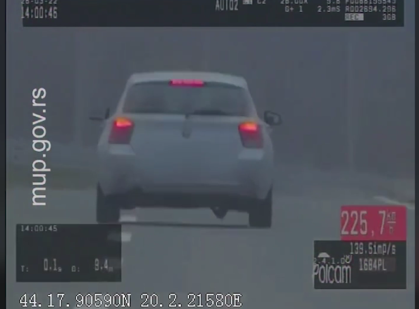 Tridesetogodišnjakinja isključena iz saobraćaja - vozila 221 kilometara na sat gde je dozvoljeno 80