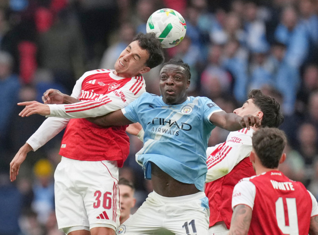 Fudbaleri Mančester sitija pobedili Arsenal i osvojili Liga kup