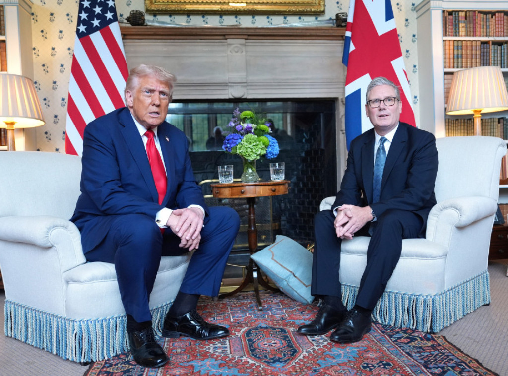 Tramp i Starmer razgovarali o potrebi ponovnog otvaranja Ormuskog moreuza