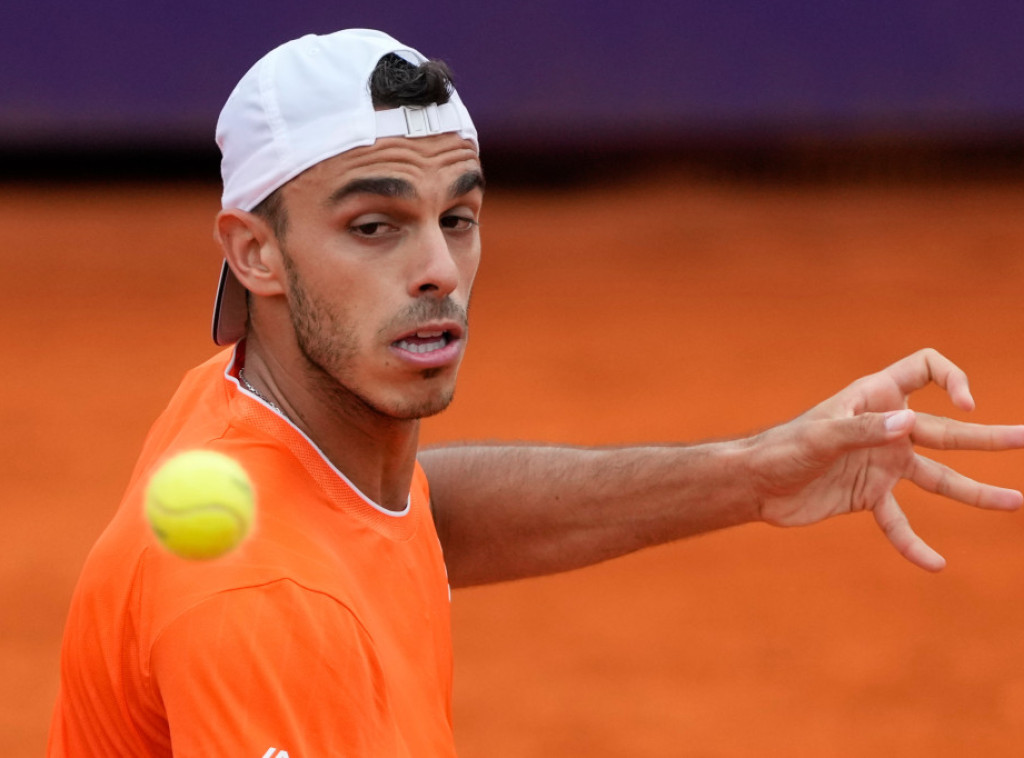 Serundolo i Atman u osmini finala Majamija, Medvedev i Ože-Alijasim eliminisani