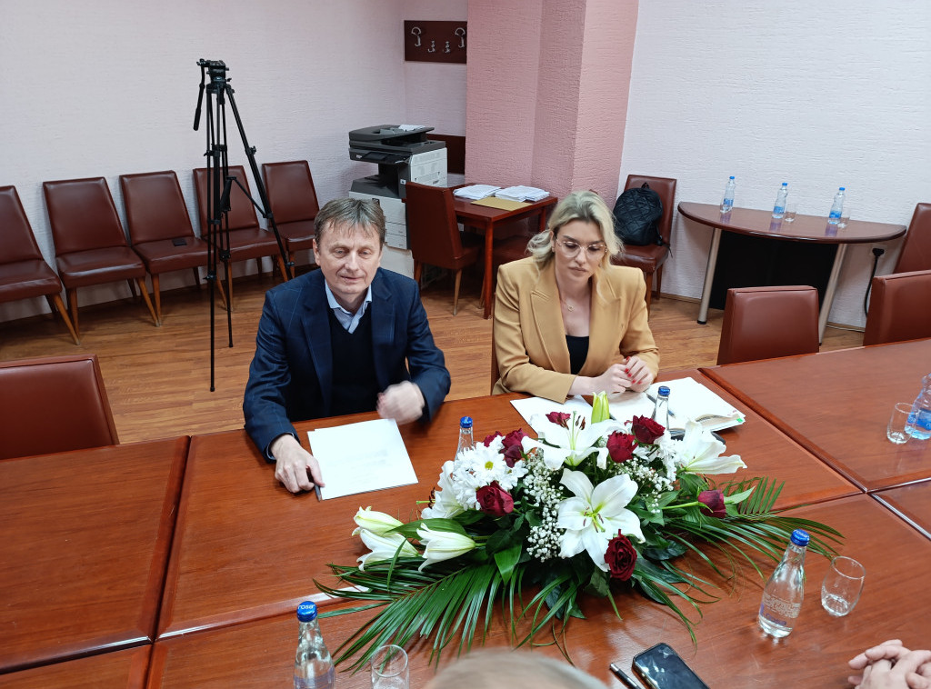 Darko Glišić: U maju radovi na rekonstrukciji DZ u Knjaževcu, rok za prvu fazu kraj godine