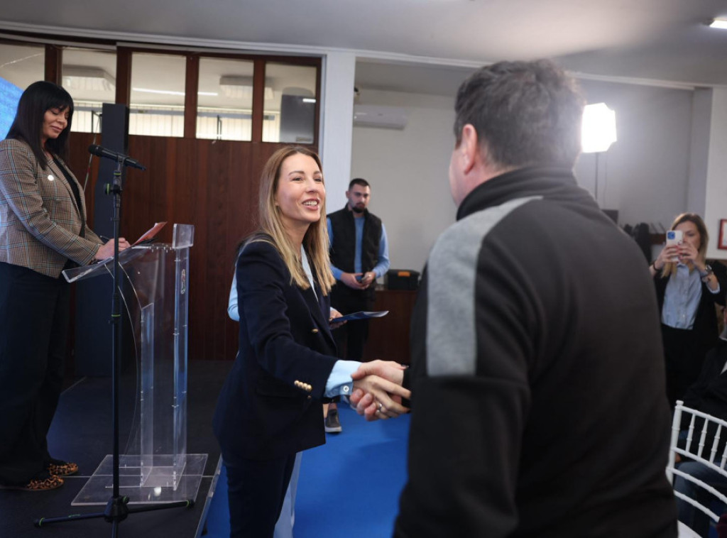 Đedović dodelila 103 ugovora građanima u Smederevskoj Palanci za energetsku sanaciju domaćinstva