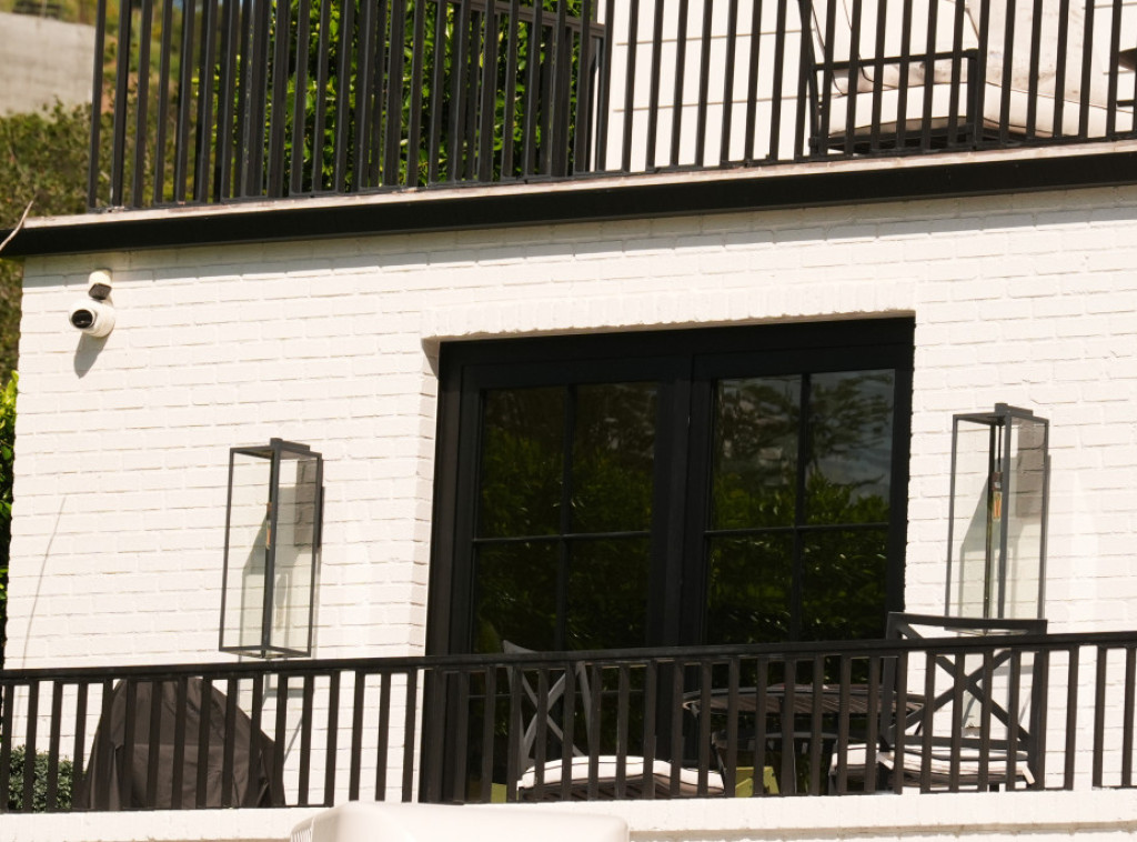 Optužena za pucnjavu na Rijaninu kuću izjasnila se da nije kriva za pokušaj ubistva