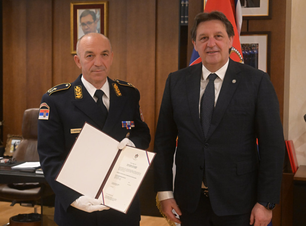 Bratislav Gašić u Generalštabu uručio ukaz o postavljenju na novu dužnost Vladanu Milosavljeviću