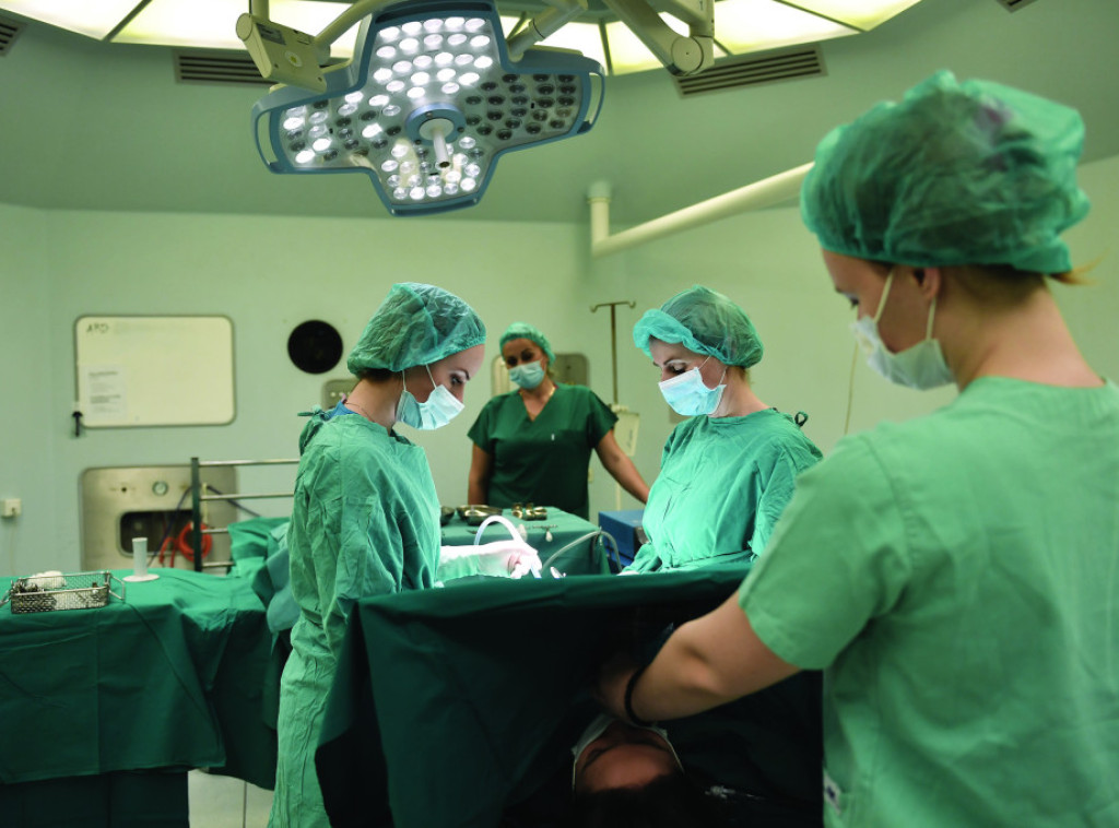 Raspisan javni poziv doktore medicine za rad u Ministarstvu odbrane