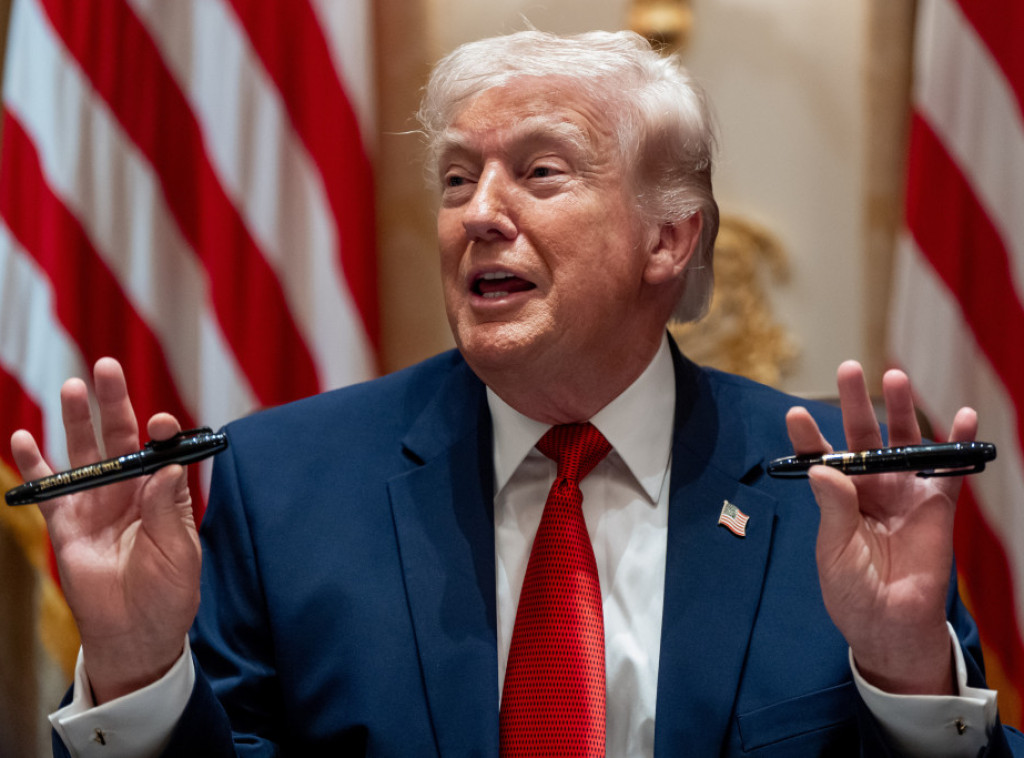 Tramp: Navodi da je Modžtaba homoseksualac predstavljaju loš početak za vođstvo Irana