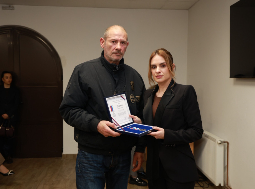 Milica Đurđević Stamenkovski uručila 64 boračke spomenice ratnim vojnim invalidima u Smederevskoj Palanci