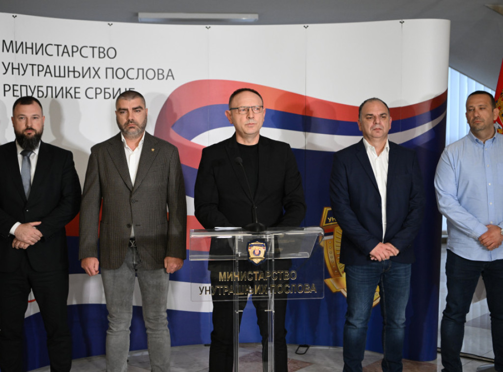 Dragan Vasiljević: U toku razgovori sa odgovornim osobama sa Filozofskog fakulteta o smrti devojke