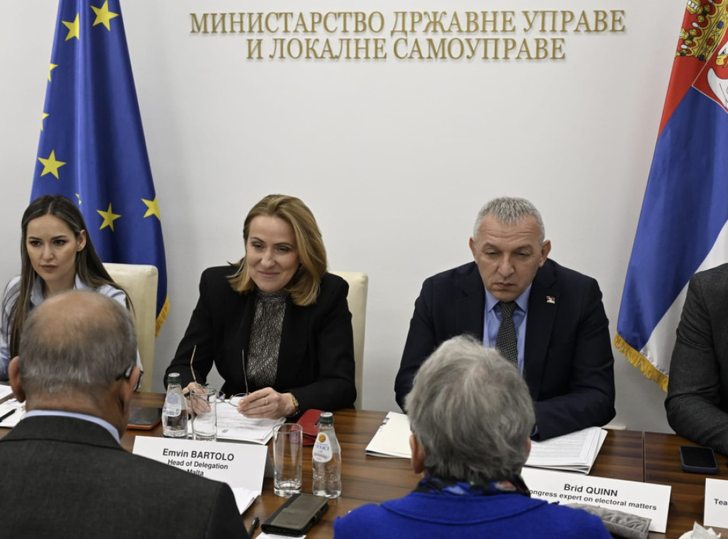 Ministarka Snežana Paunović razgovarala o sprovođenju izbora sa članovima posmatračke misije