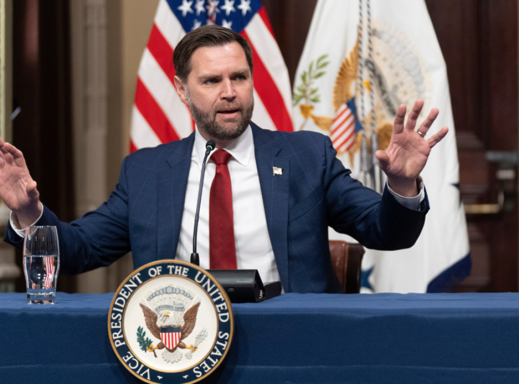 DŽ. D. Vens: Bio sam opsednut sa NLO, a verujem da su vanzemaljci zapravo demoni