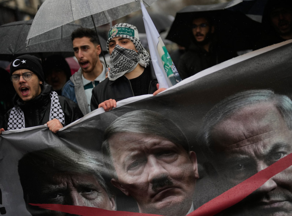 Protest u Istanbulu protiv SAD-a i Izraela, poziv na jedinstvo muslimana