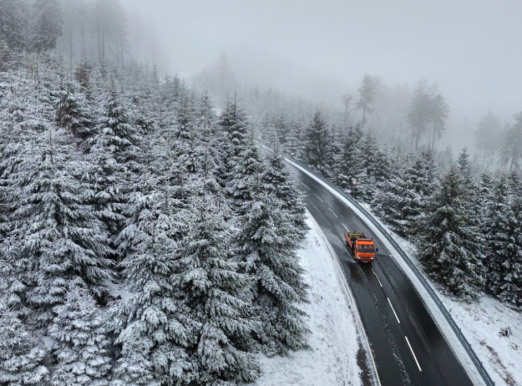 Oboreno drveće izaziva probleme u saobraćaju u Severnoj Rajni-Vestfaliji