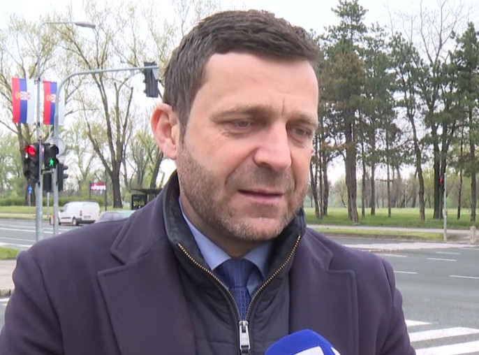 Agencija za bezbednost saobraćaja: Apel vozačima da sačekaju sa zamenom guma, letnji pneumatici još nebezbedni