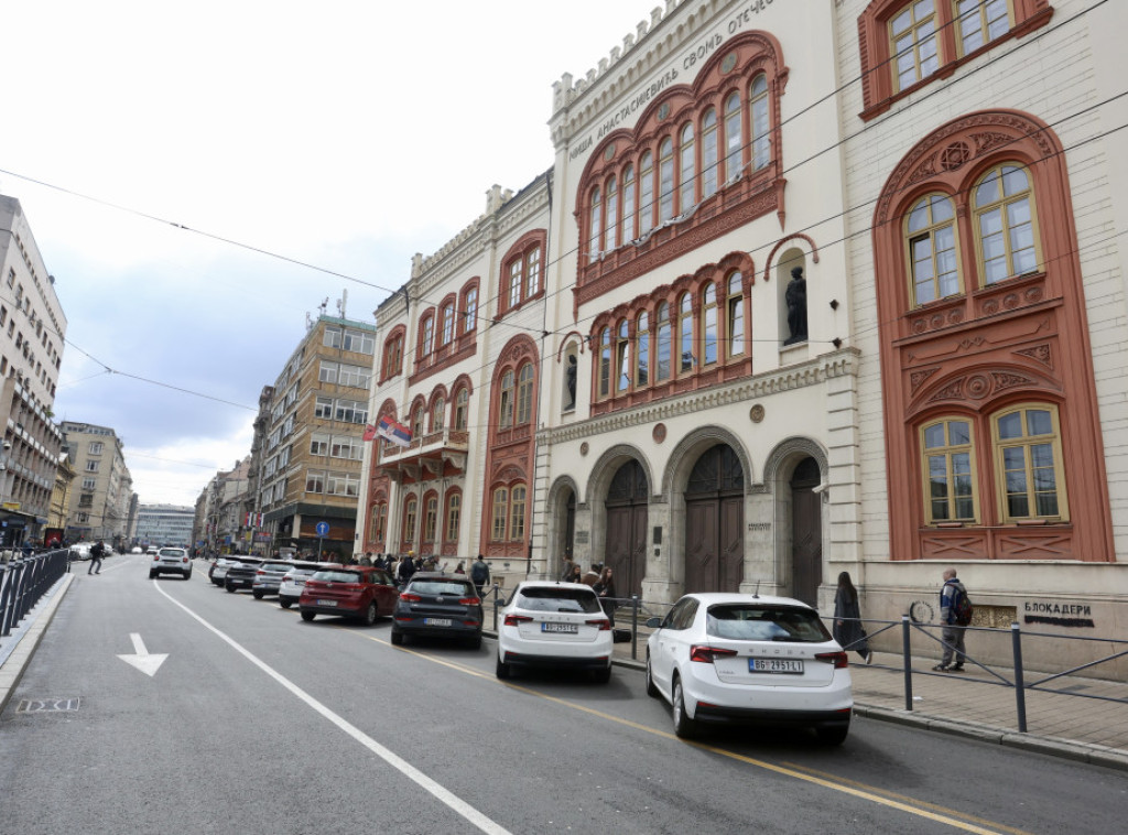 Tokom pretresa zgrade Rektorata zaplenjeni topovski udari, pitotehnička sredstva